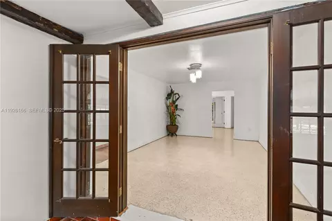 Living - 612 Minorca Ave, Coral Gables, FL 33134 photo 1 of 3
