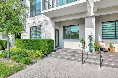 8301 NW 41st St #B-102, Doral, FL 33166