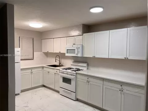 4300 SW 67th Ave #21, Miami, FL 33155