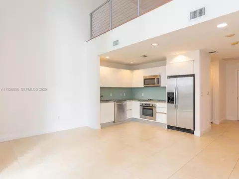 1050 Brickell Ave #606, Miami, FL 33131