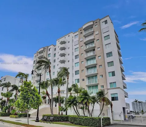 18000 N Bay Rd #603, Sunny Isles Beach, FL 33160