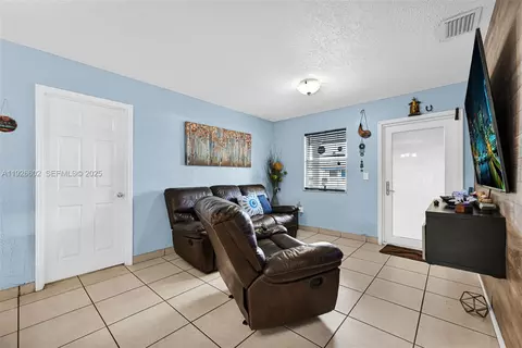 Other - 4020 E 10th Ave, Hialeah, FL 33013 photo 9 of 22