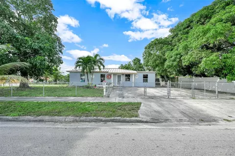 Other - 4020 E 10th Ave, Hialeah, FL 33013 photo 2 of 22