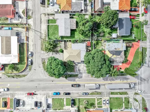 View/Area - 4020 E 10th Ave, Hialeah, FL 33013 photo 3 of 6