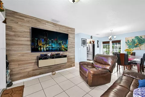 Other - 4020 E 10th Ave, Hialeah, FL 33013 photo 5 of 22