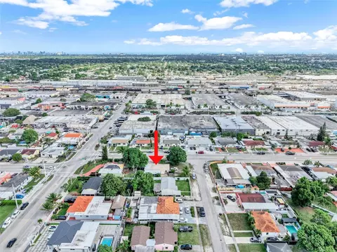 View/Area - 4020 E 10th Ave, Hialeah, FL 33013 photo 6 of 6