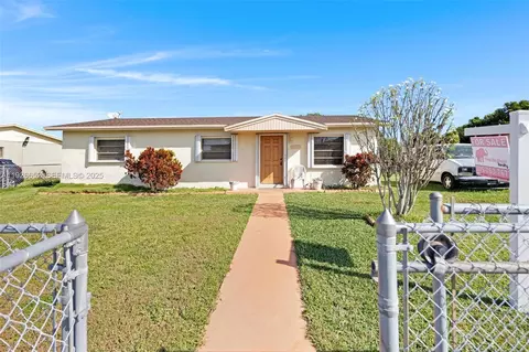 30613 SW 152nd Pl, Homestead, FL 33033