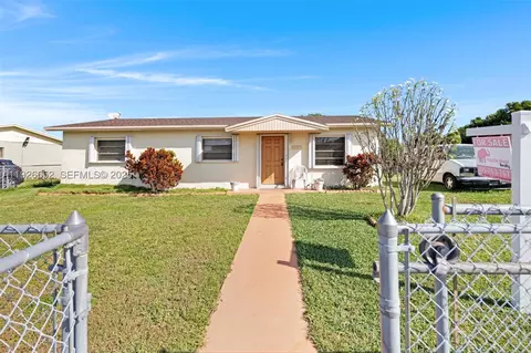 30613 SW 152nd Pl, Homestead, FL 33033