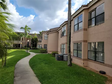 2846 S University Dr #4204, Davie, FL 33328