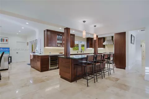 Kitchen - 6755 SW 99th Ter, Pinecrest, FL 33156 photo 5 of 10
