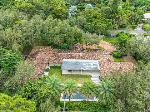 View/Area - 6755 SW 99th Ter, Pinecrest, FL 33156 photo 4 of 6