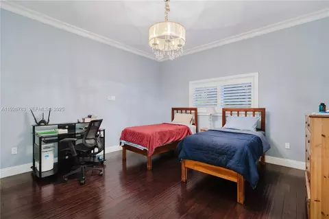 Bedroom - 6755 SW 99th Ter, Pinecrest, FL 33156 photo 3 of 6