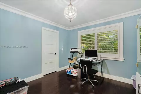 Bedroom - 6755 SW 99th Ter, Pinecrest, FL 33156 photo 1 of 6