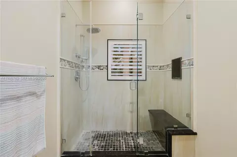 Bath - 6755 SW 99th Ter, Pinecrest, FL 33156 photo 3 of 7