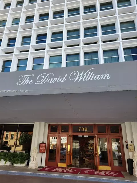 700 Biltmore Way #915, Coral Gables, FL 33134
