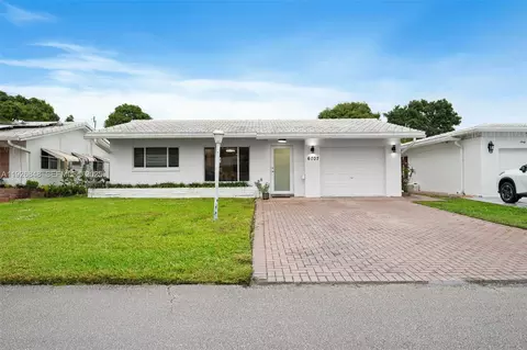 6707 NW 71st St, Tamarac, FL 33321