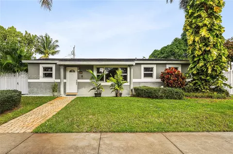 401 NW 183rd St, Miami Gardens, FL 33169