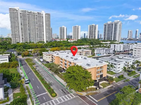 17051 NE 35th Ave #301, North Miami Beach, FL 33160