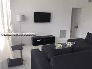 250 S Shore Dr #5, Miami Beach, FL 33141