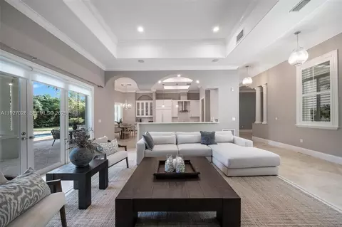 Living - 6890 SW 94th St, Pinecrest, FL 33156 photo 8 of 8