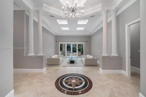 Entry Way - 6890 SW 94th St, Pinecrest, FL 33156 photo 2 of 5