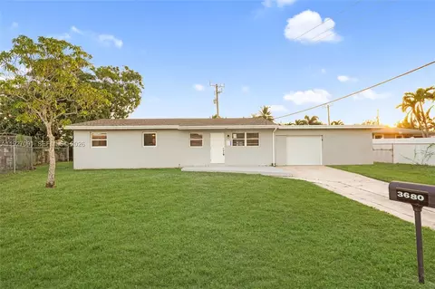3680 SW 16th St, Fort Lauderdale, FL 33312