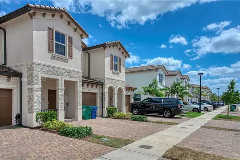 12661 NW 23rd Pl, Miami, FL 33167