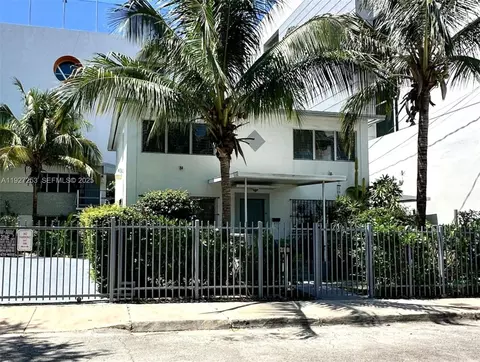 364 SW 11th St, Miami, FL 33130