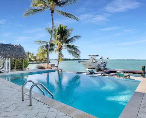 166 Bayview Dr, Islamorada, FL 33036