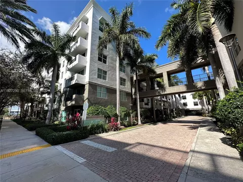 2401 NE 65th St #606, Fort Lauderdale, FL 33308