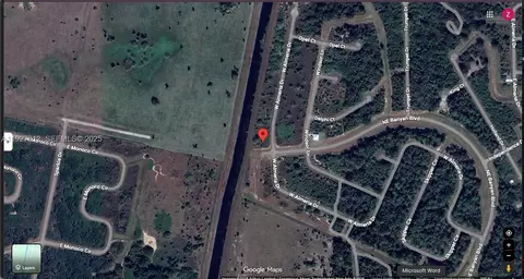 800 Berkshire, La Belle, FL 33935