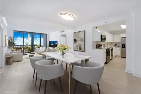401 69th St #613, Miami Beach, FL 33141