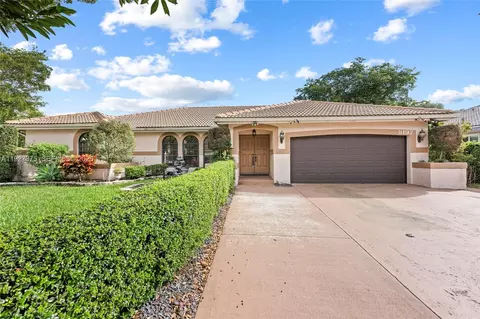 5197 NW 58th Ter, Coral Springs, FL 33067