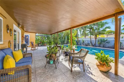 Other - 4110 W 7th Ln, Hialeah, FL 33012 photo 5 of 7