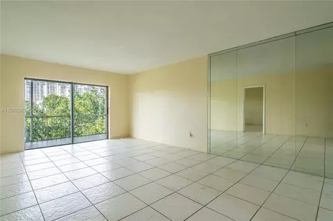 2929 Point E #A-303, Aventura, FL 33160