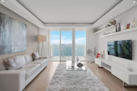 1625 Kennedy Cswy #1004D, North Bay Village, FL 33141