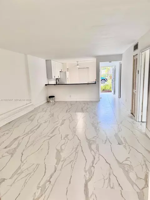 1402 NW 80th Ave #107, Margate, FL 33063