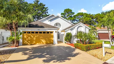 356 Hammocks Trl, Greenacres, FL 33413