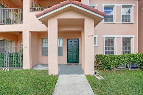 2409 Belmont Ln #2409, North Lauderdale, FL 33068