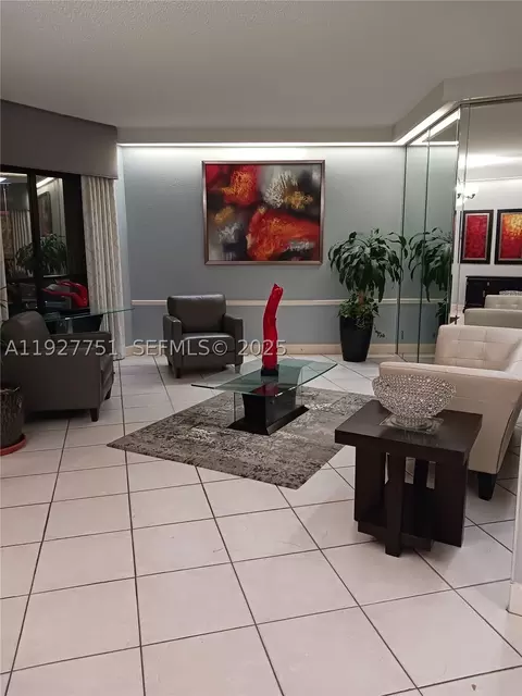 1000 Saint Charles Pl #L2, Pembroke Pines, FL 33026