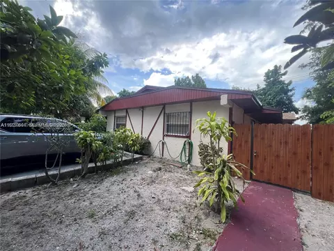 1581 NE 117 St, Miami, FL 33161