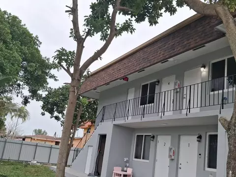 2155 SW 72nd Ave, Miami, FL 33155