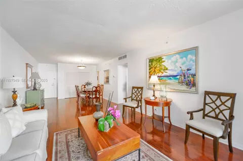 3000 S Ocean Dr #514, Hollywood, FL 33019