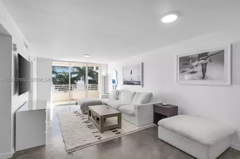 1401 Bay Rd #405, Miami Beach, FL 33139