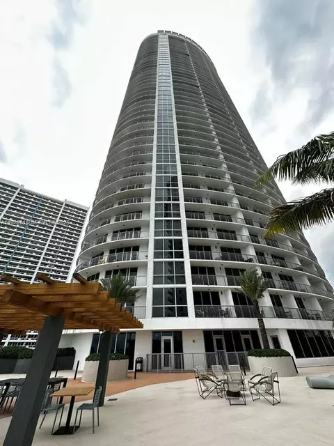 1750 N Bayshore Dr #3109, Miami, FL 33132