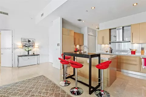 Kitchen - 900 Brickell Key Blvd #2002, Miami, FL 33131 photo 1 of 3