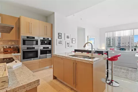Kitchen - 900 Brickell Key Blvd #2002, Miami, FL 33131 photo 2 of 3