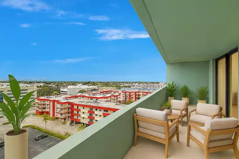 1825 W 44th Pl #1111, Hialeah, FL 33012
