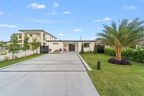 2735 SW 65th Ave, Miami, FL 33155
