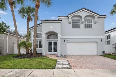 15694 NW 12th Ct, Pembroke Pines, FL 33028